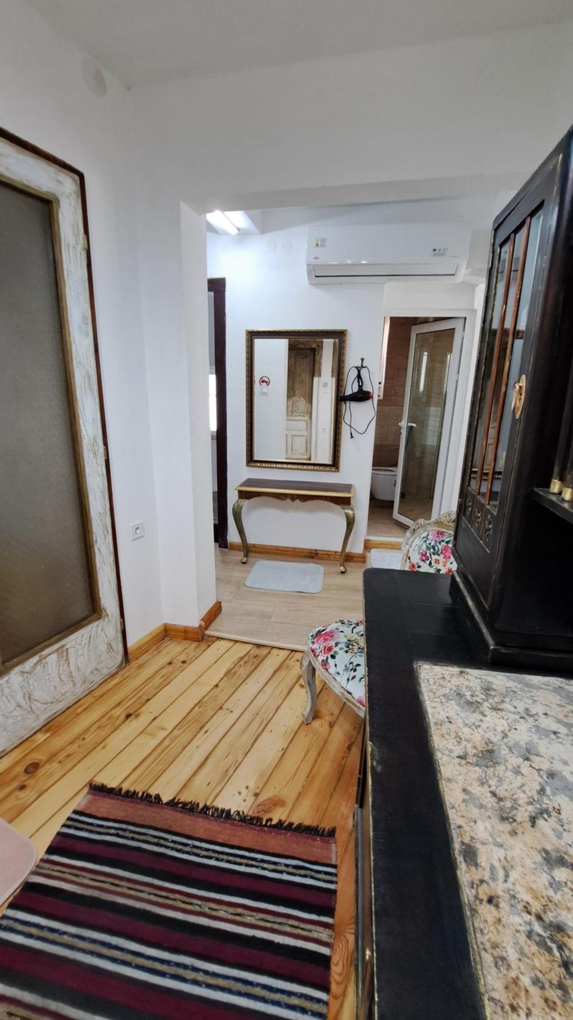 Modern & Old Apartment โซเฟีย ภายนอก รูปภาพ