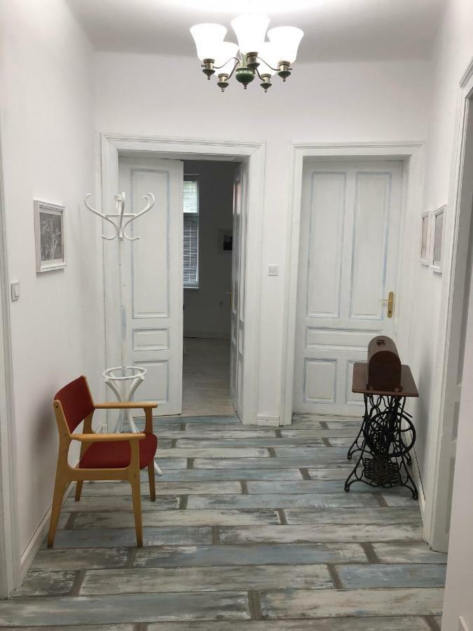 Modern & Old Apartment โซเฟีย ภายนอก รูปภาพ